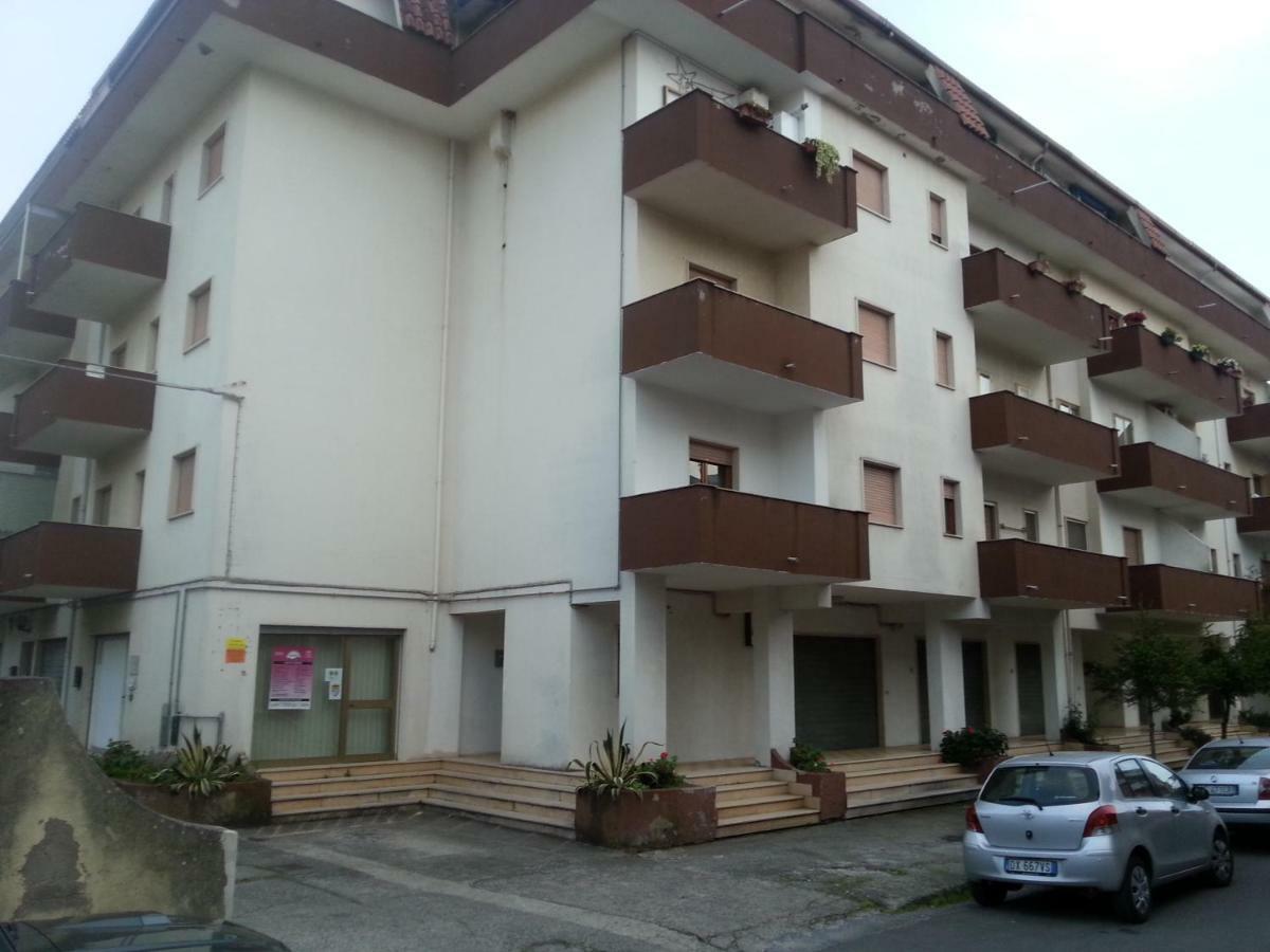 Casa Al Mare A Scalea Apartment Exterior photo